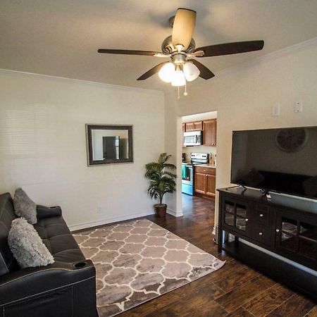 Hays St Cozy Remodeled 2Br/2Ba House Sleeps 8 Apartment San Antonio Ngoại thất bức ảnh